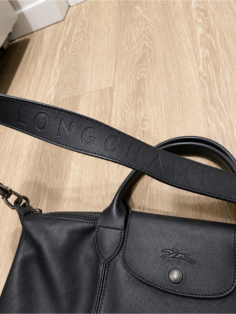 Longchamp Le Pliage Cuir in Black Leather - Picture 2 of 4